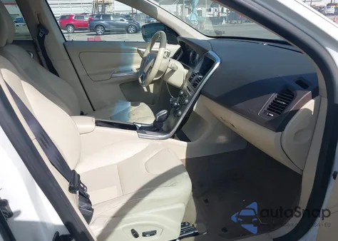 2013 Volvo Xc60 3.2/3.2 Platinum/3.2 Premier/3.2 Premier Plus from USA, damaged, VIN YV4940DL1D2373927